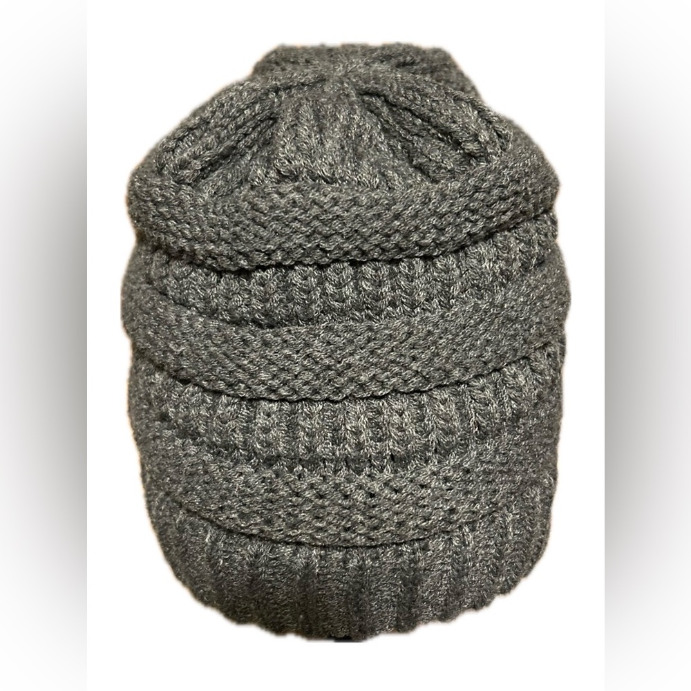 C.C Ribbed Knit Beanie. Gray.‎ - Picture 6 of 11